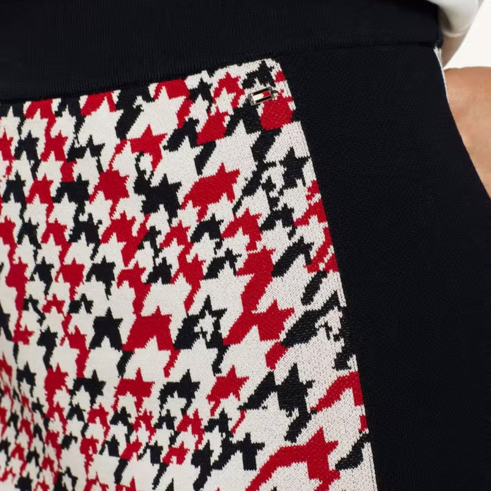 Tommy Hilfiger Pencil Knee Length Skirt in Tri Colour Houndstooth Design Medium - Picture 2 of 7